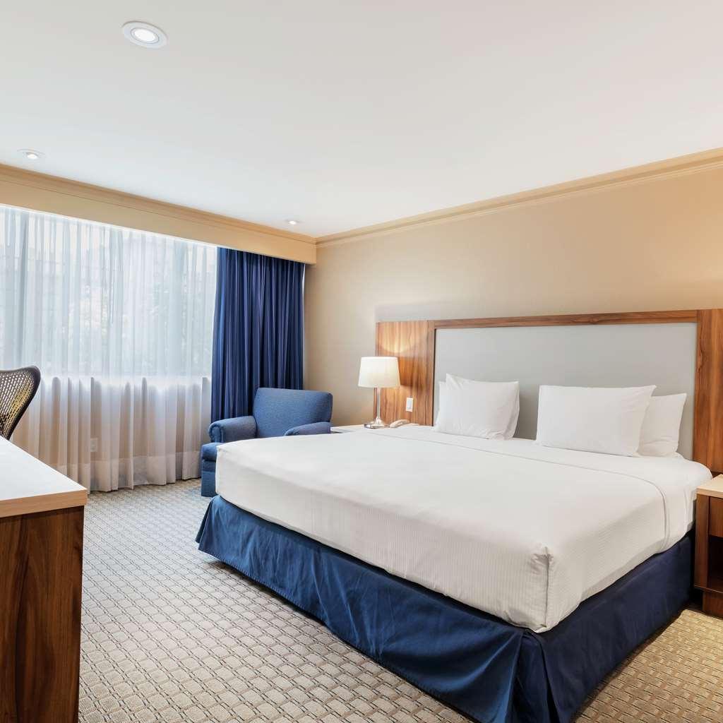 Hilton Airport Hotel