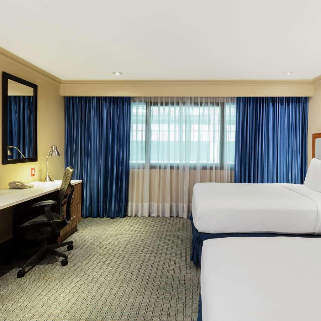 Hilton Airport