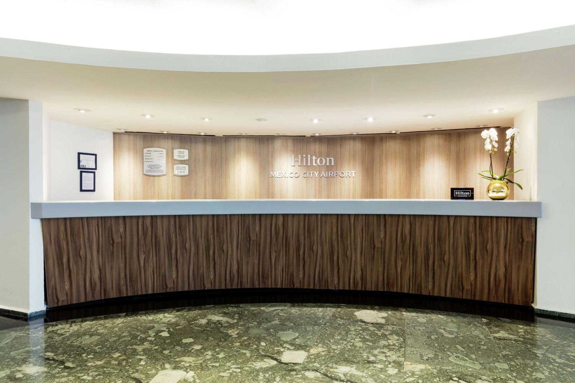Hotel Hilton Airport