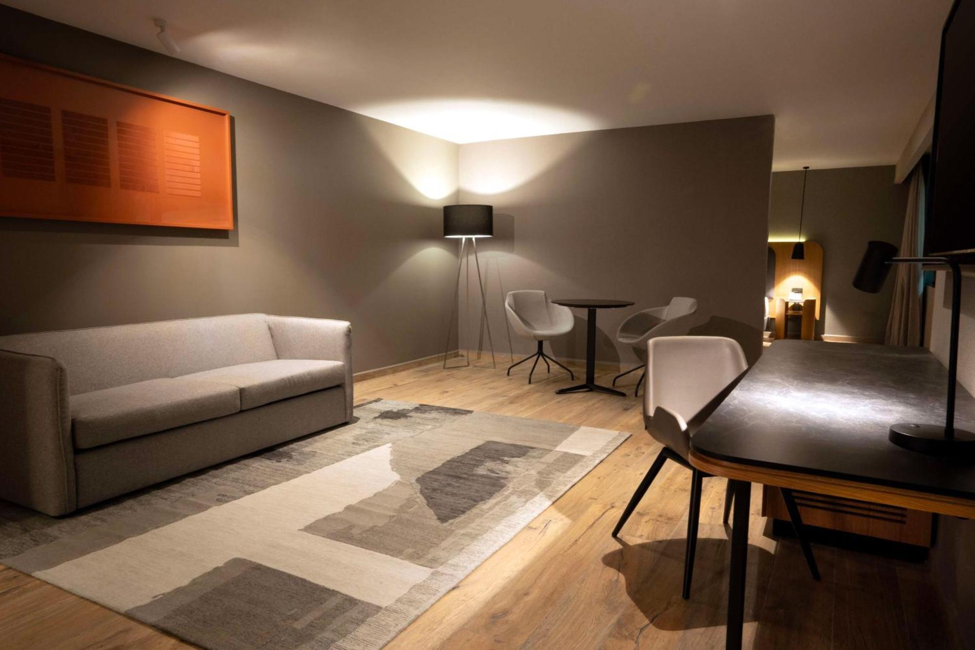 Hilton Airport Hotel