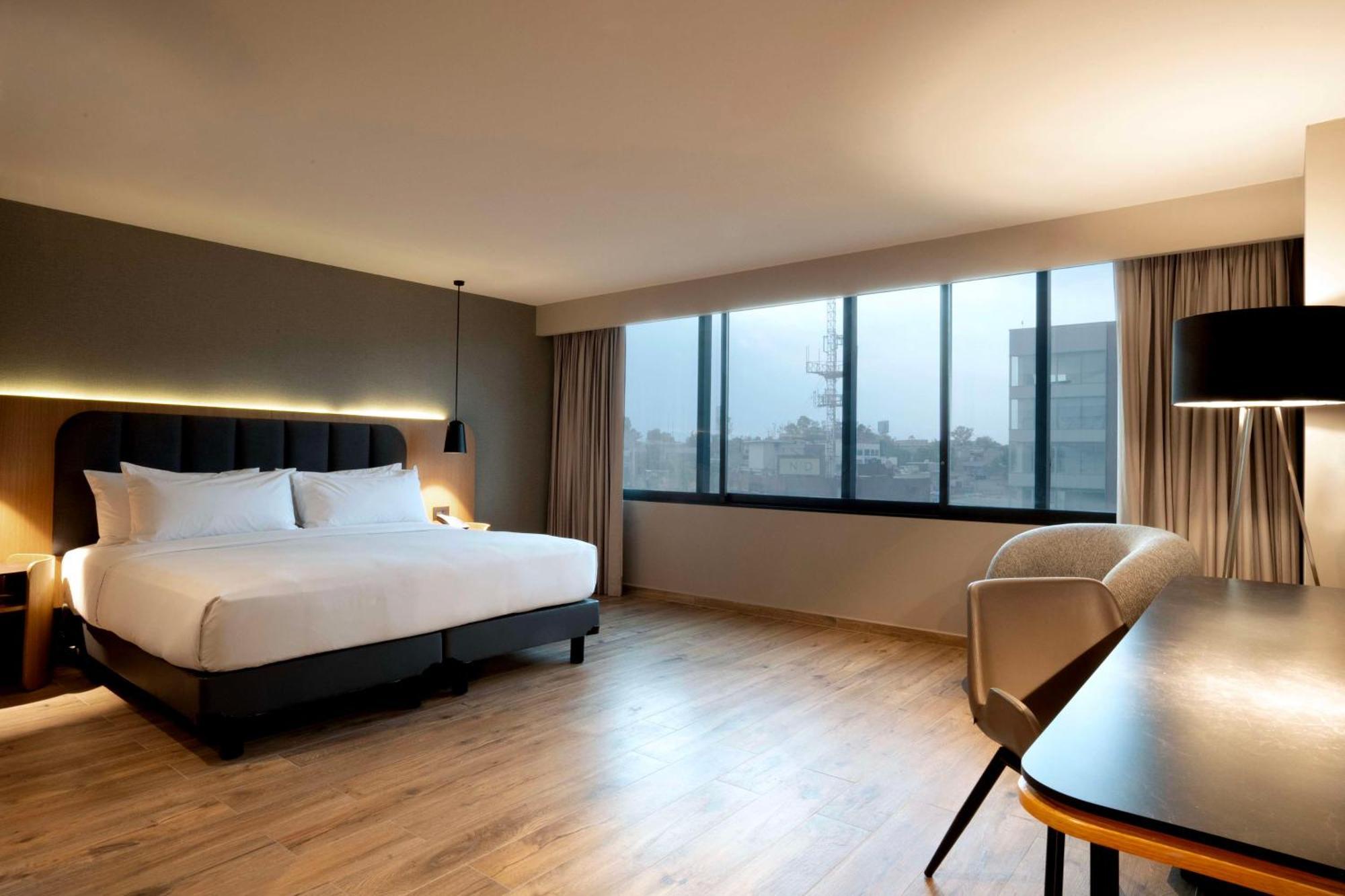 Hilton Airport Hotel