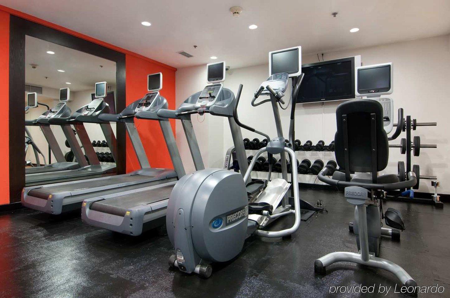 Hilton Airport Hotel 4*